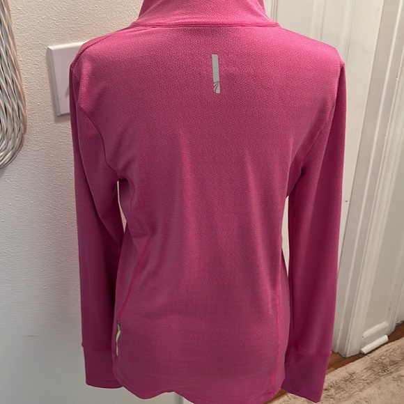 Marika Tek dry wik performance wear top - Picture 4 of 8